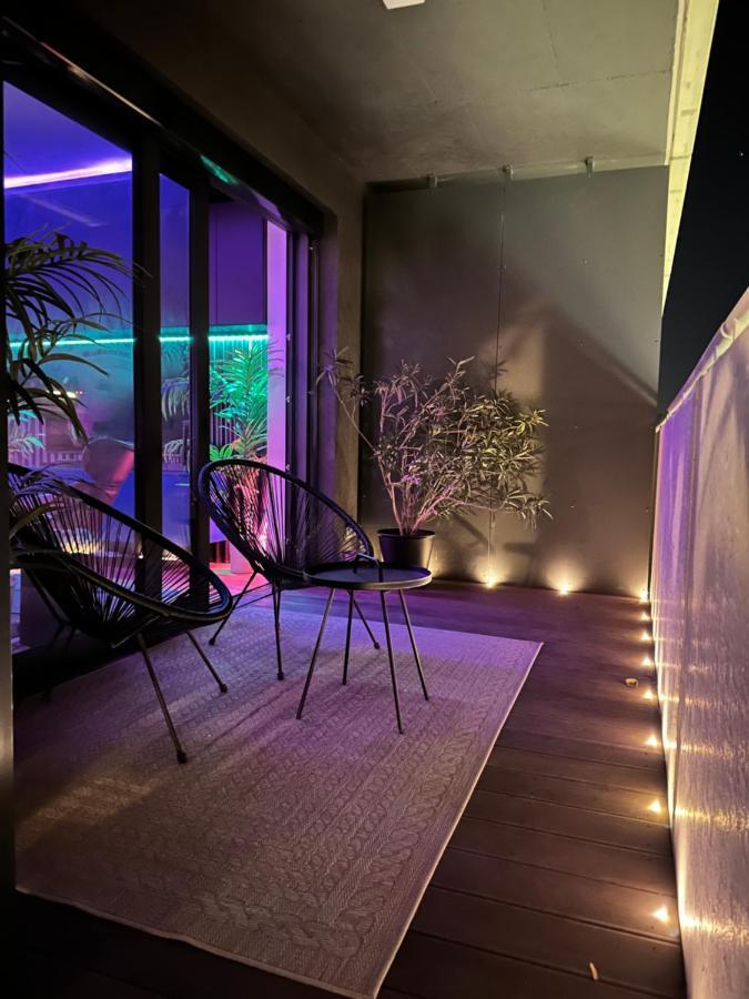 Skyline Elegance With Free Parking Apartamento Bratislava Exterior foto